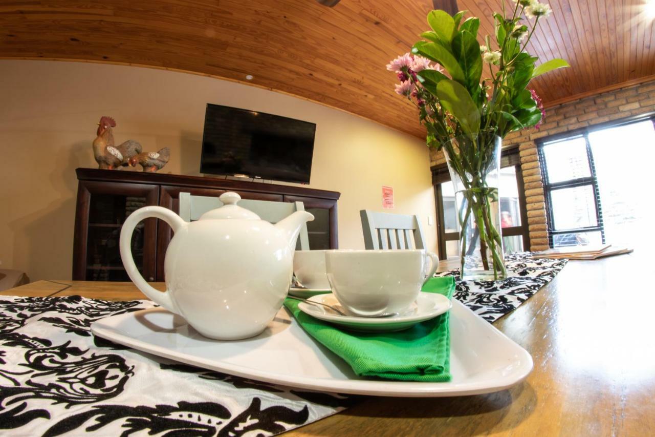 Meransha Self Catering Cc Уолфиш Бей Екстериор снимка