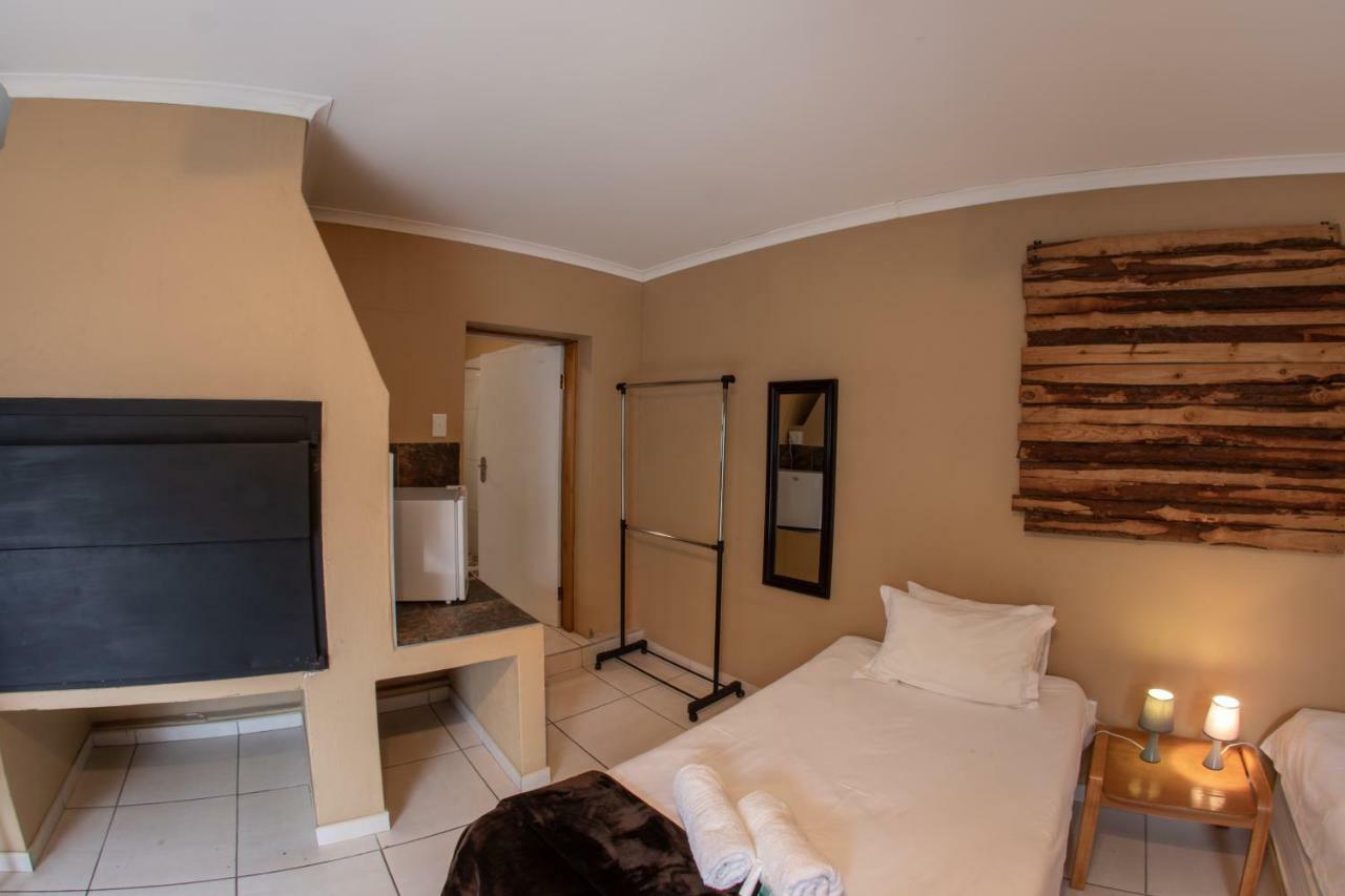 Meransha Self Catering Cc Уолфиш Бей Екстериор снимка