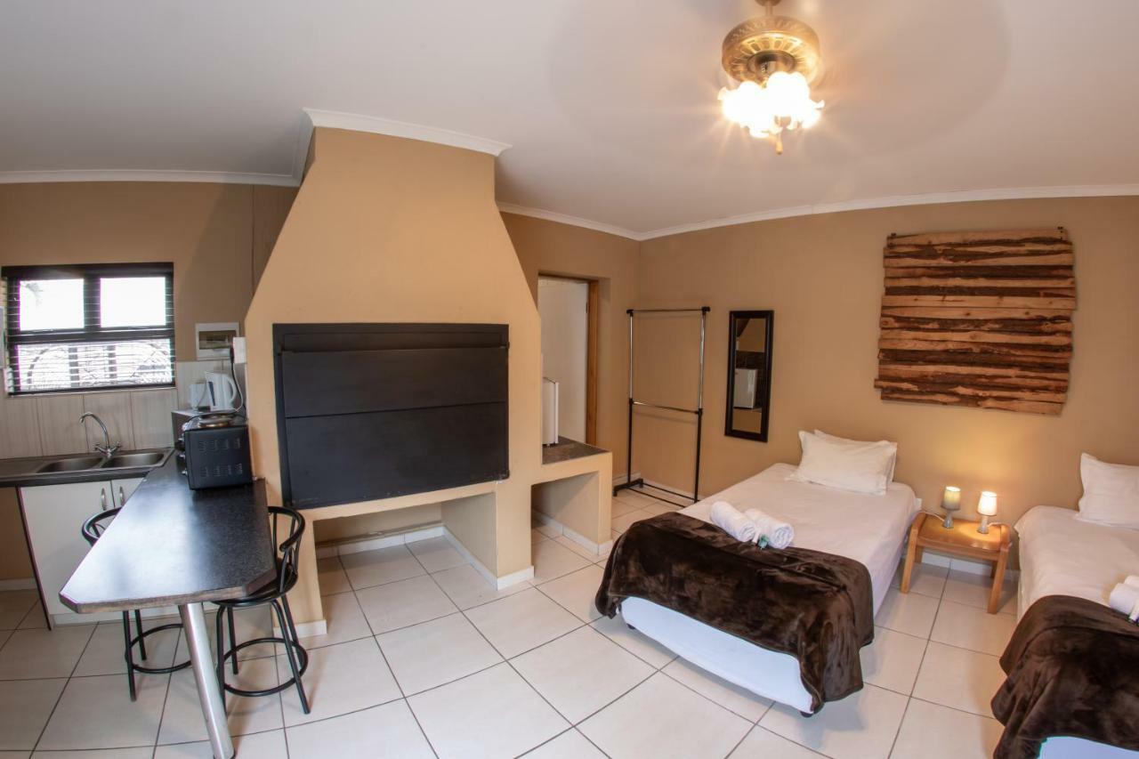 Meransha Self Catering Cc Уолфиш Бей Екстериор снимка