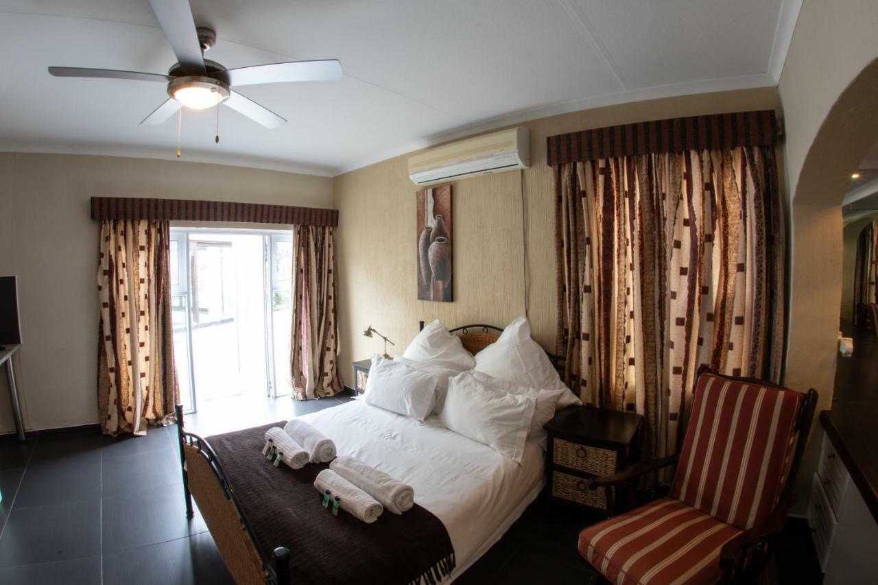 Meransha Self Catering Cc Уолфиш Бей Екстериор снимка