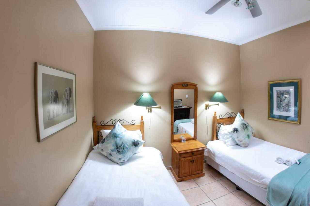 Meransha Self Catering Cc Уолфиш Бей Екстериор снимка