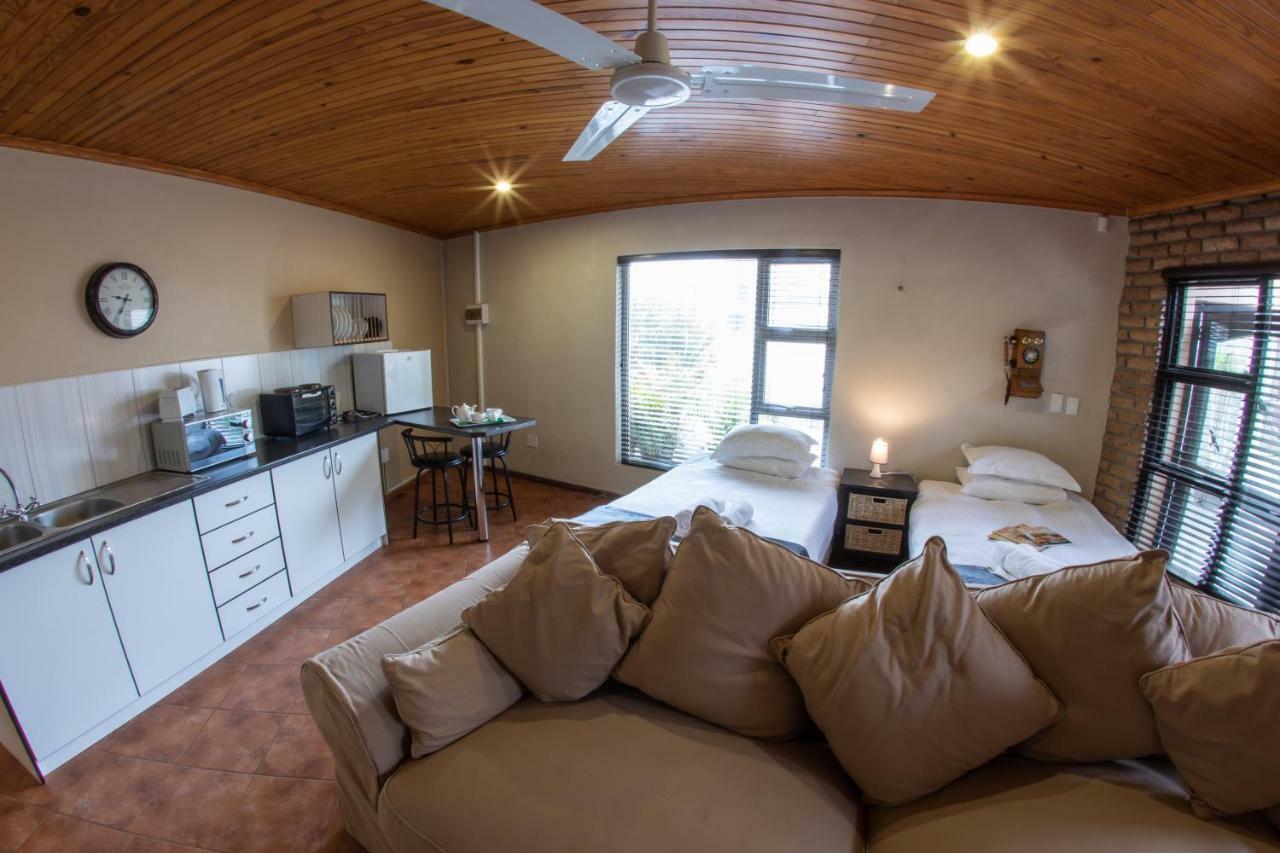 Meransha Self Catering Cc Уолфиш Бей Екстериор снимка