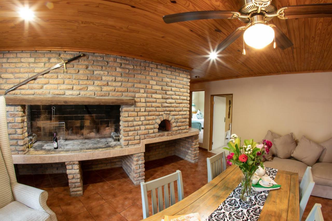 Meransha Self Catering Cc Уолфиш Бей Екстериор снимка